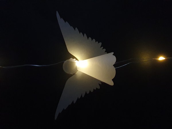 5 Engel mit LED Lichterkette
