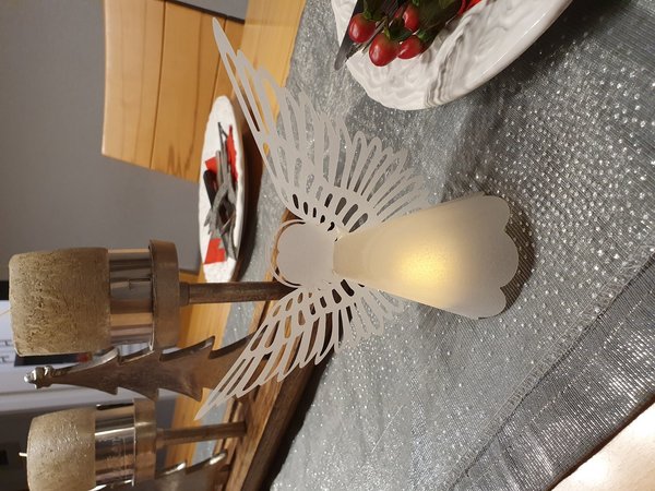 Engel (filigran) aus transparentem Edelpapier vom Tegernsee, optional mit LED-Kerze